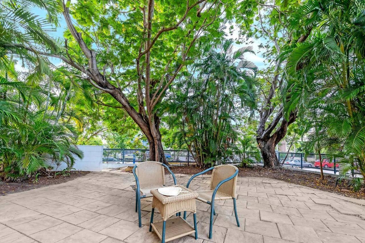 Harbourside Pool Escape With Leafy Alfresco Patio Apartment Darwin