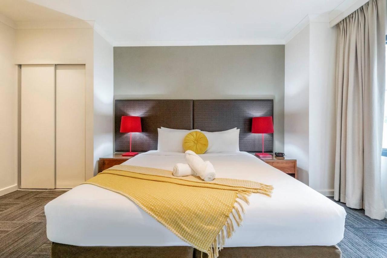 Harbourside Pool Escape With Leafy Alfresco Patio Apartment Darwin